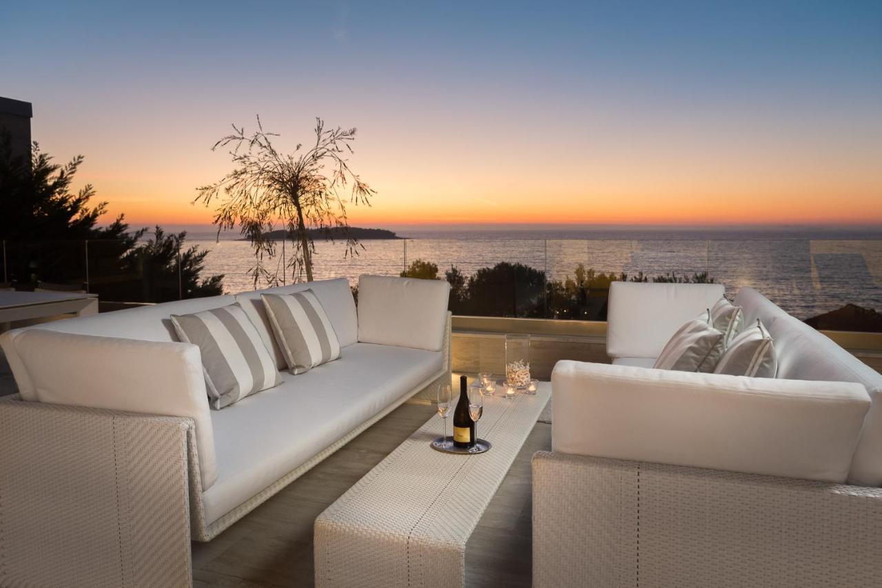 Luxury Seafront Villa Primosten Glamour With Private Pool, Sauna And Gym At The Beach In Primošten Εξωτερικό φωτογραφία